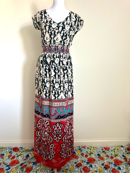 Anthropologie Dresses & Skirts - Anthropologie Vanessa Virginia 100% Silk Boho Print Maxi Dress size 2 US